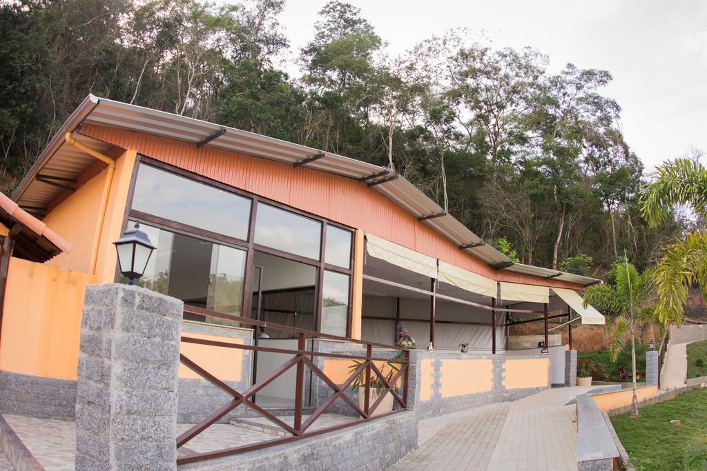 Hotel Pousada Cantinho Do Ceu Paraiba do Sul Bagian luar foto